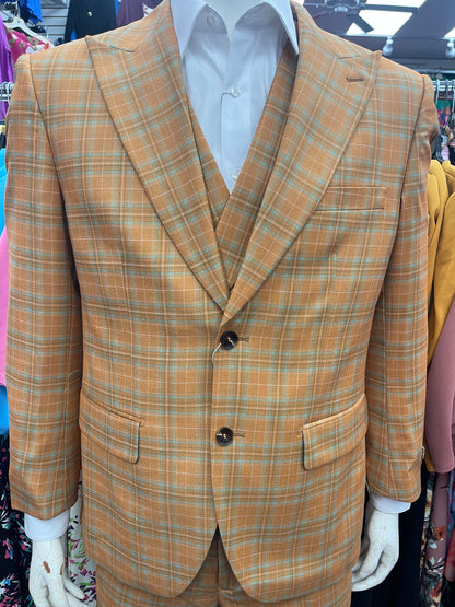 Men suit 12: Orange