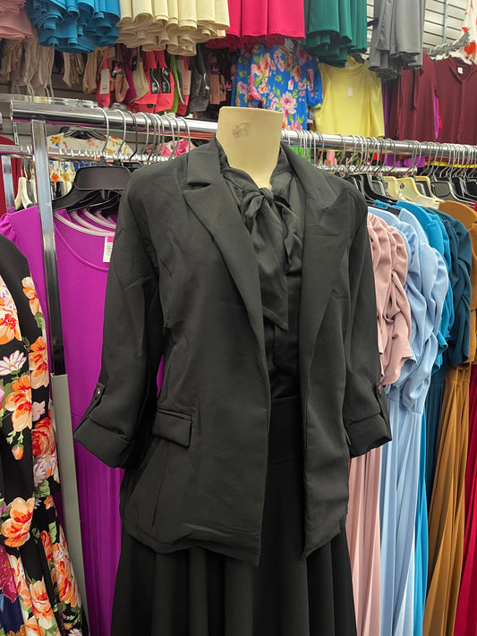Sara Blazer black